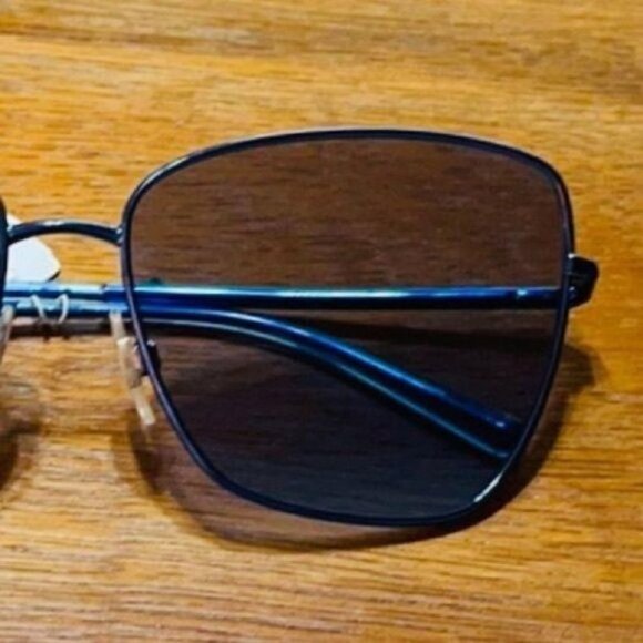 NWT Dolce & Gabbana Blue Cat Eye Oversized Sunglasses main image 5